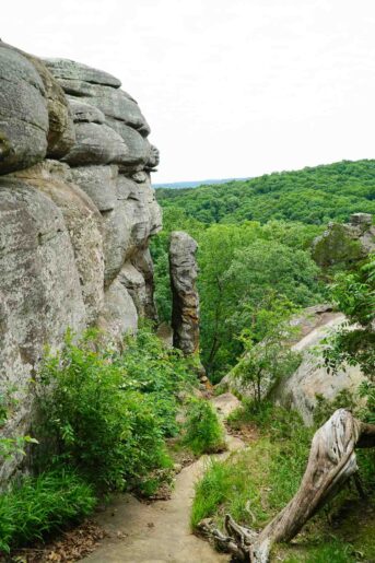 chimney rock garden of the gods shawnee