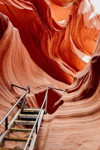 the stairs/ladder attached to the wall  inside lower antelope canyon 