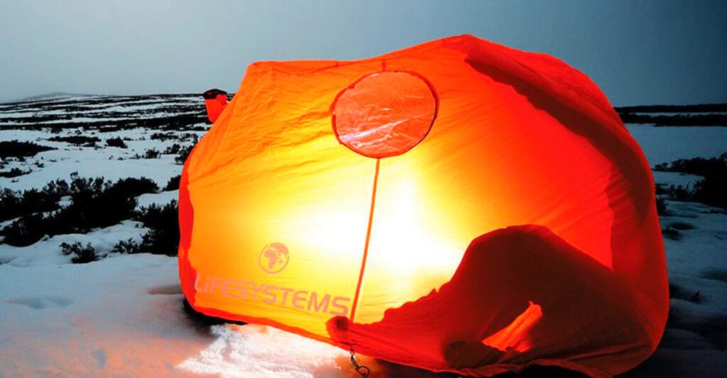 13 Outdoor Safety Items That Every Backpack Should Have