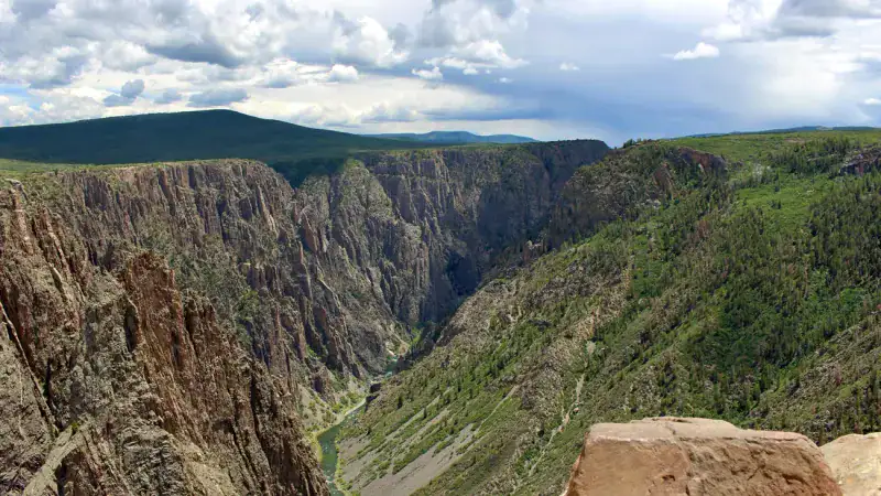 Twelve Amazing Views Along One Easy Drive