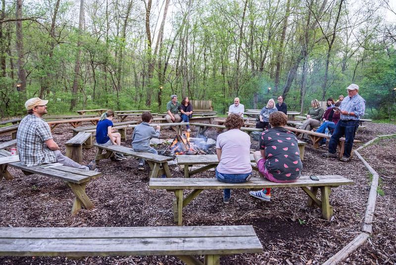 Family-Friendly Campfire Vibe
