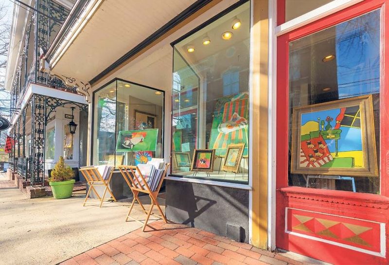 Vibrant Art Scene in Every Corner