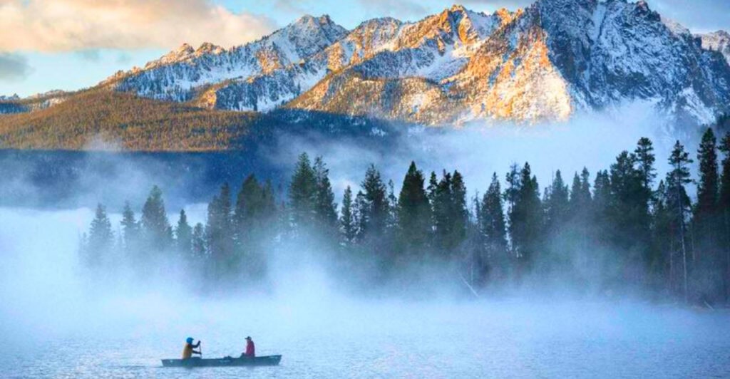 Best Small Towns in Idaho for Wildlife & Adventure to Visit This Fall