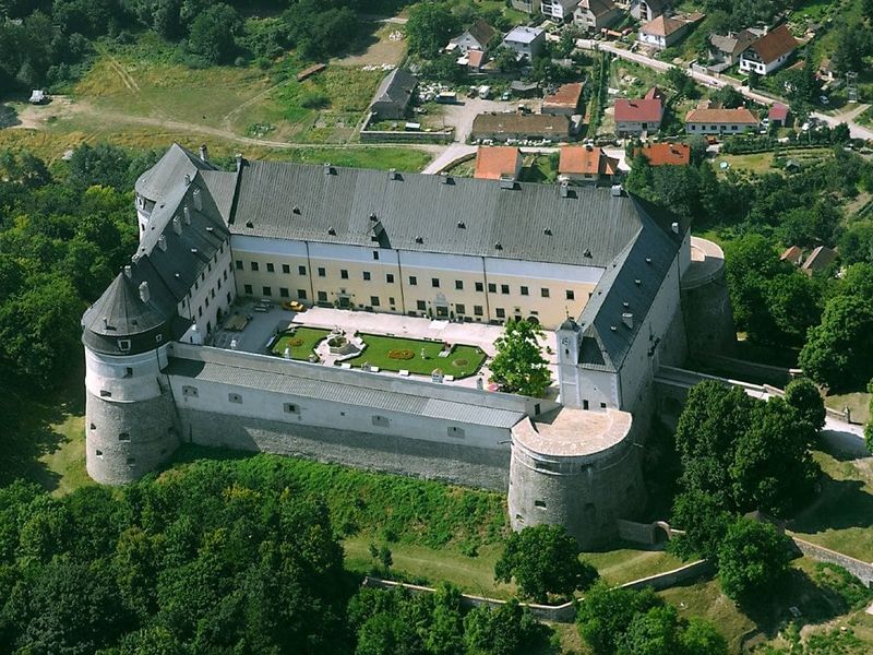 Day Trip Castles Within Easy Reach
