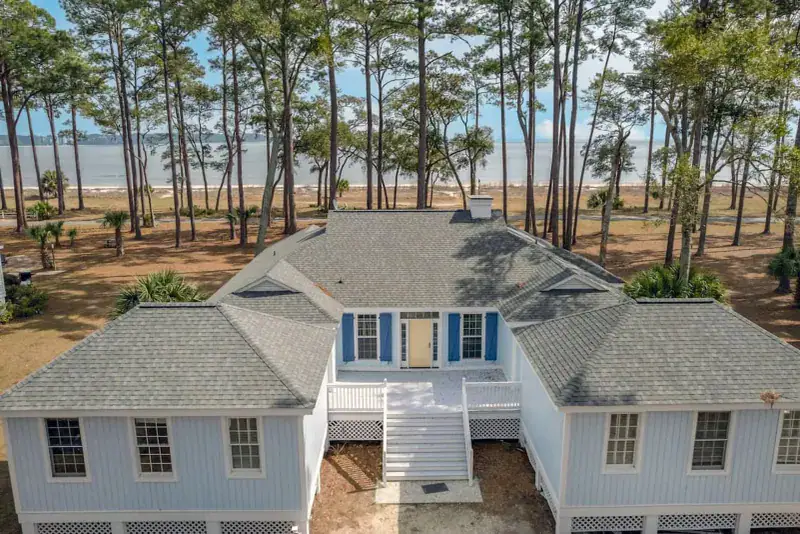 Rent a cottage and settle in