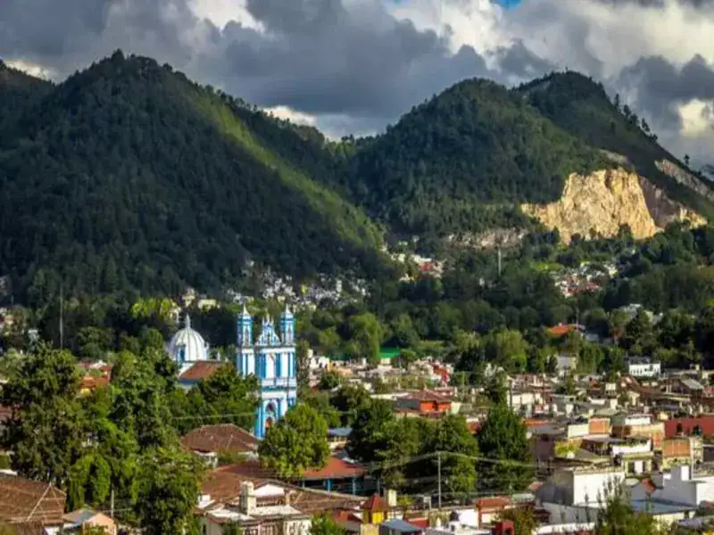 Embrace the Perfect Mountain Climate