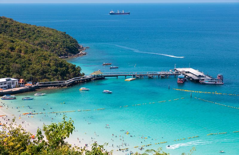 Beaches + clear water without flying south