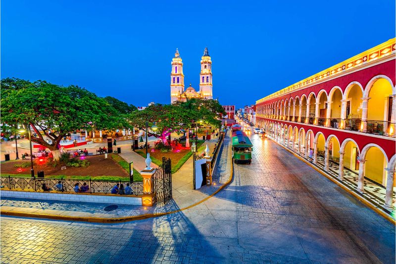 Tourism is booming to record highs