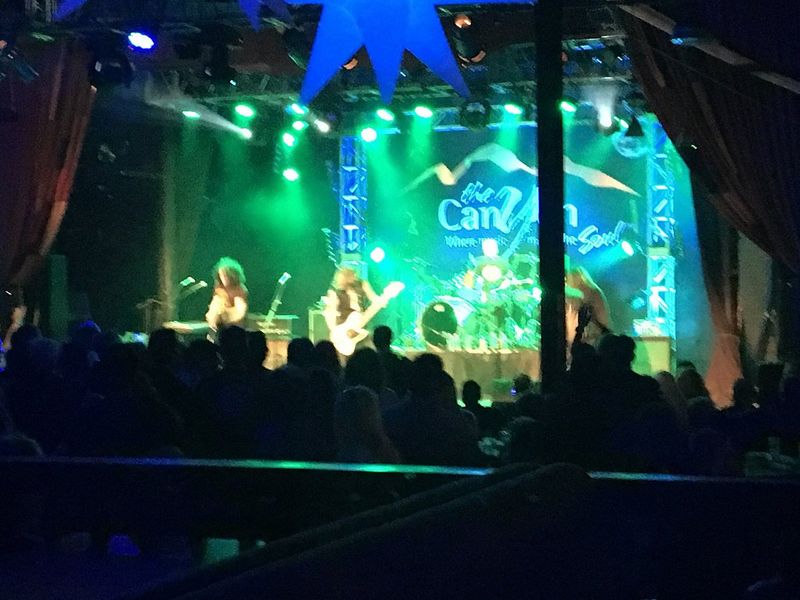 See big-name acts up close at The Canyon Club