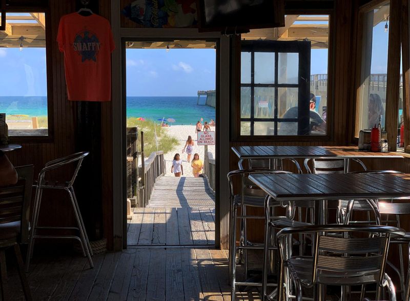 Savor Fresh Gulf Flavors at Local Favorites