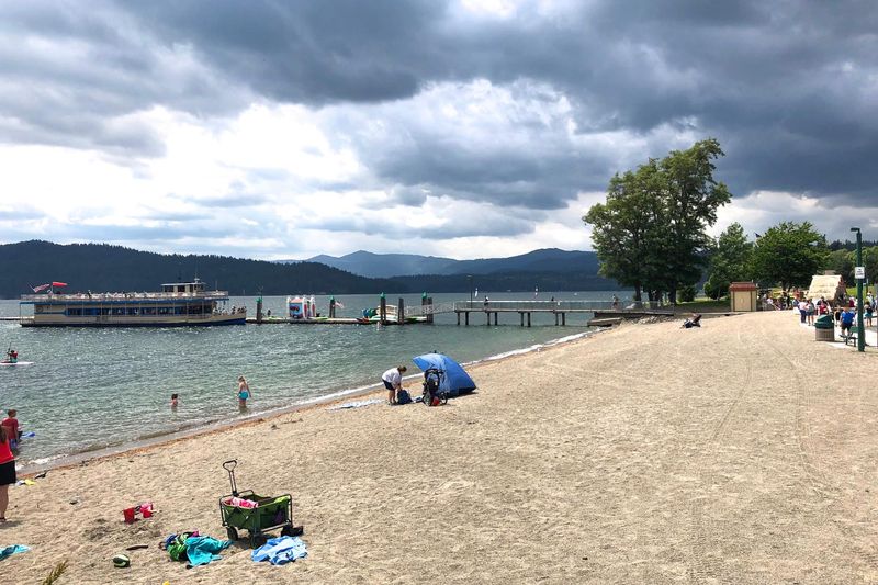 City Beach & Independence Point = classic lake day