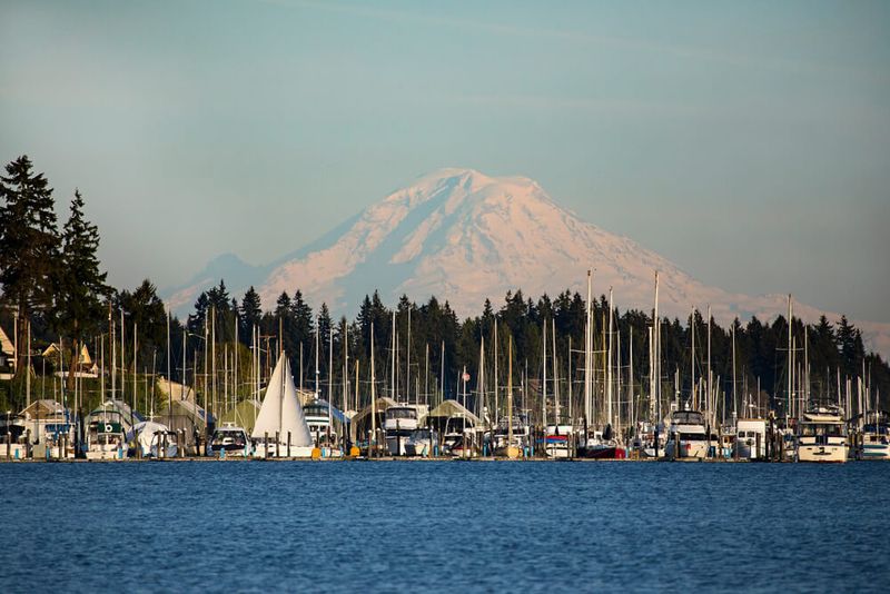 Liberty Bay Creates Picture-Perfect Waterfront Views