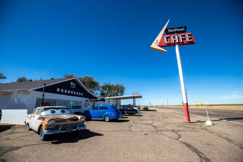 MidPoint Cafe — Adrian, TX