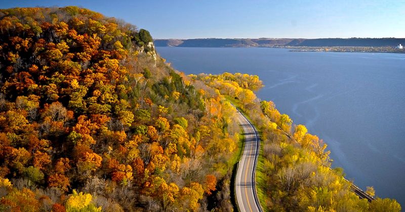 Great River Road (MN–LA)