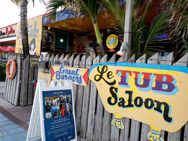 Burgers at a legendary dockside shack