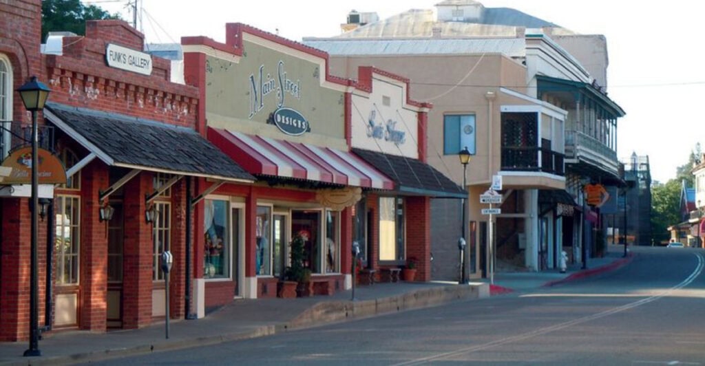 The Hidden Wine Country Town in California’s Sierra Foothills Everyone’s Falling For