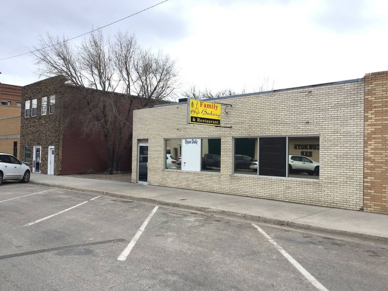 Family Bakery & Restaurant - Bottineau