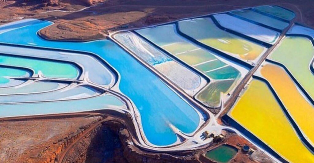 Utah’s Electric Blue Pools You Can See Near Canyonlands