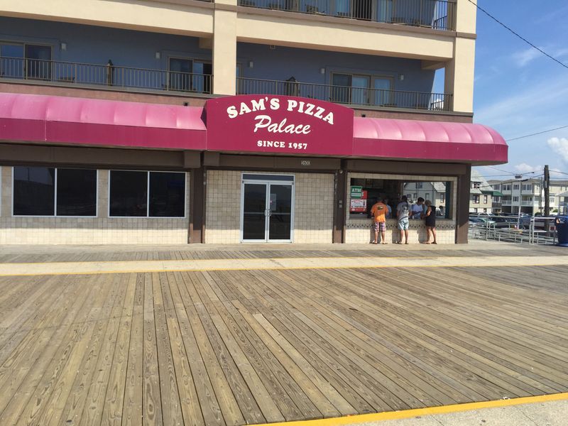 The Great Pizza Debate - Sam's vs Mack's Rivalry