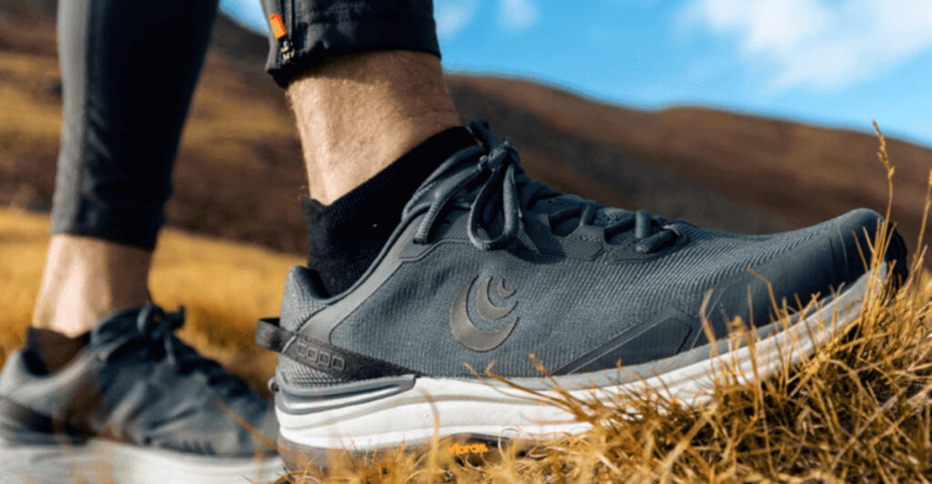 10 Best (Fast-Dry-ing) Day-Hike Shoes for 2025