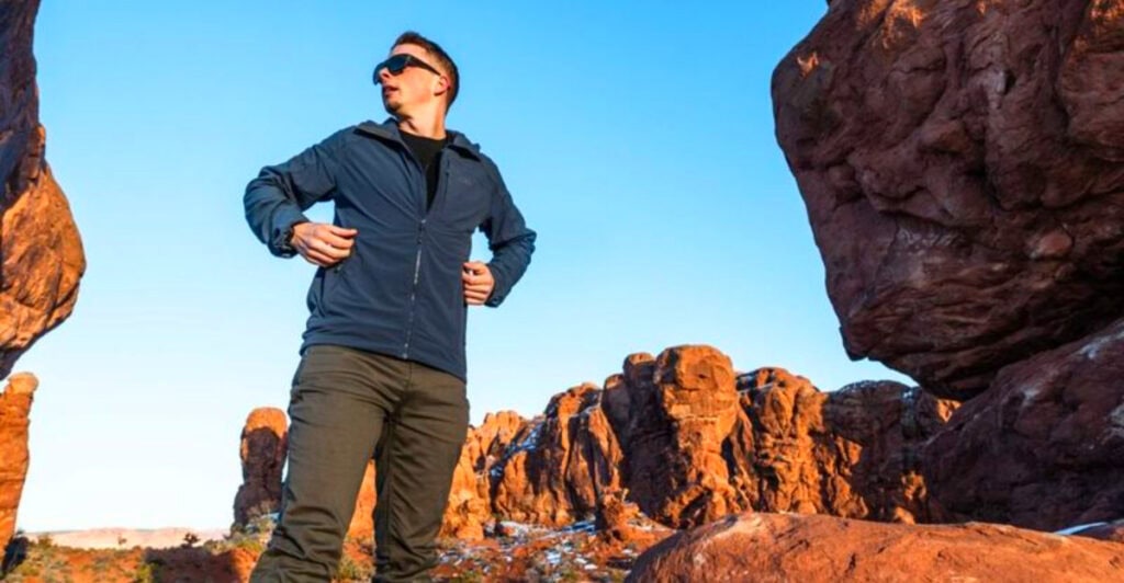 10 Best Softshell Jackets for Travel in 2025 (Light, Packable, Weather-Smart)