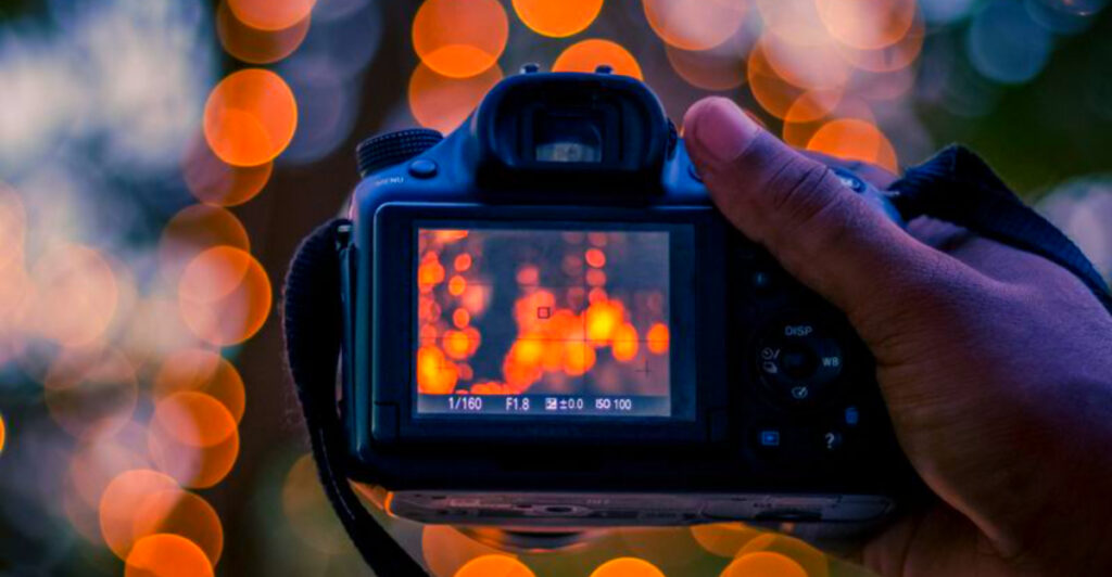 10 Best Travel Camera Gear: Lenses, Lights & Accessories Every Traveler Needs