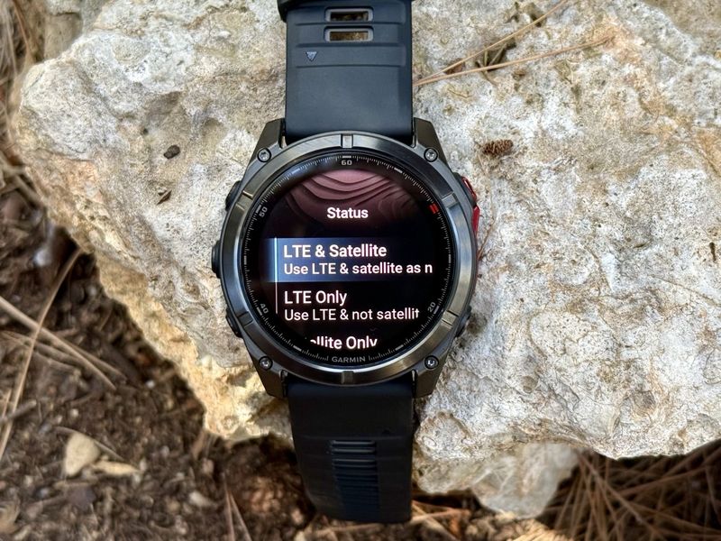 Garmin Fenix 8 Pro: Communication Beyond Boundaries
