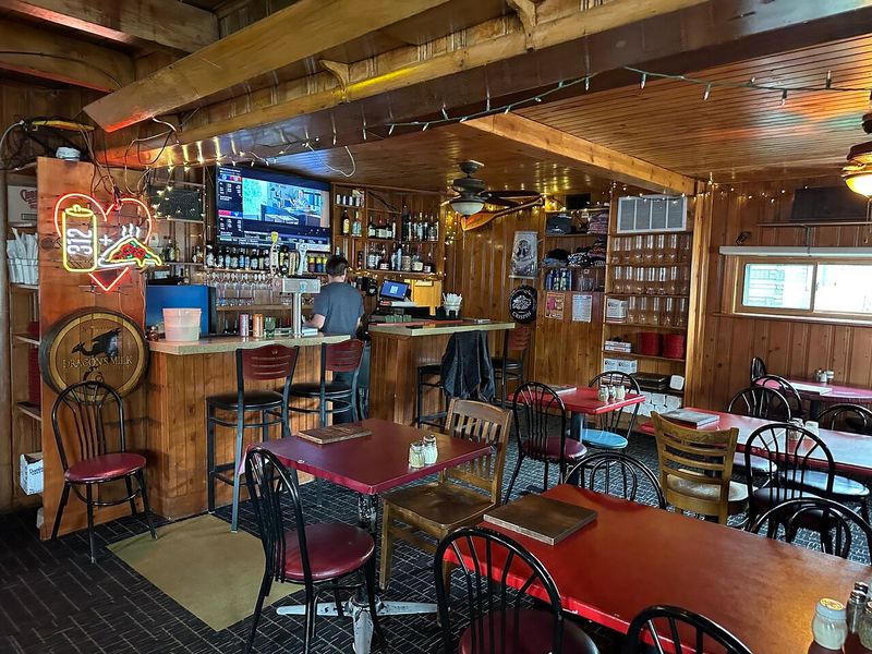 Pequod's Pizza - Morton Grove