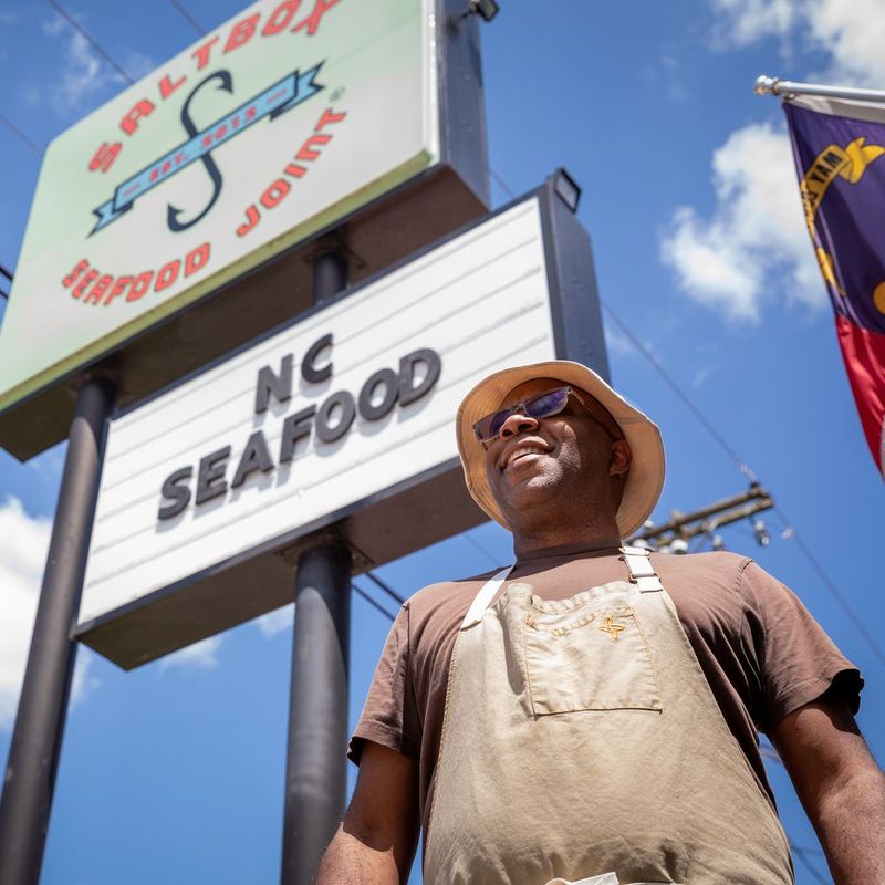Saltbox Seafood Joint – Durham's Coastal Oasis