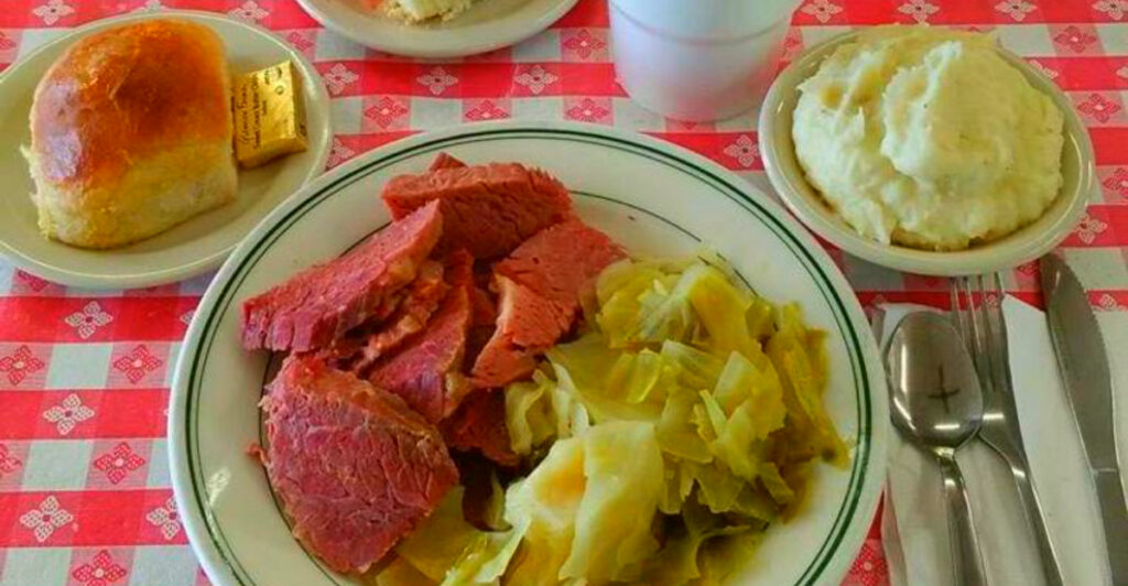 7 Georgia Meat-and-Threes That Still Cook Like Grandma Did
