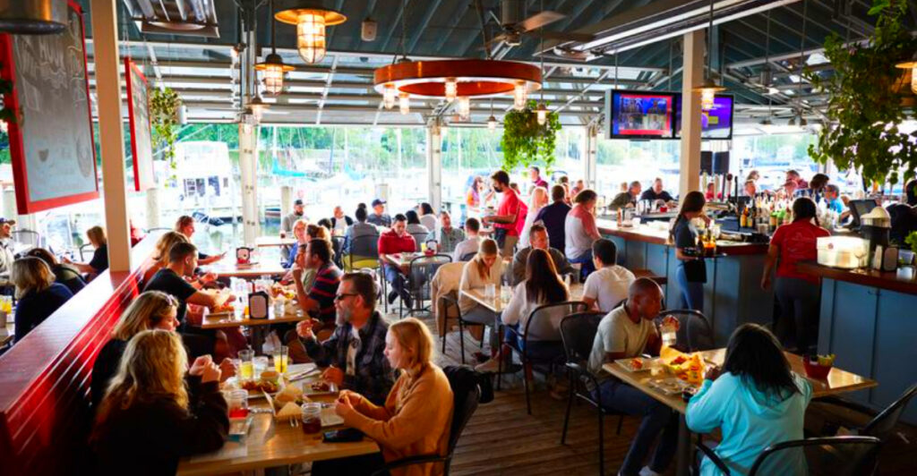 8 Chesapeake Bay Crab Houses That Locals Keep Secret