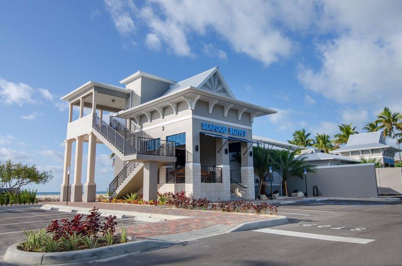 Whale Harbor Seafood Buffet — Islamorada (Florida Keys)
