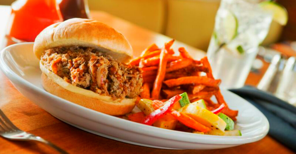 8 Soul Food Spots in North Carolina Where Every Plate Feels Like Sunday Dinner