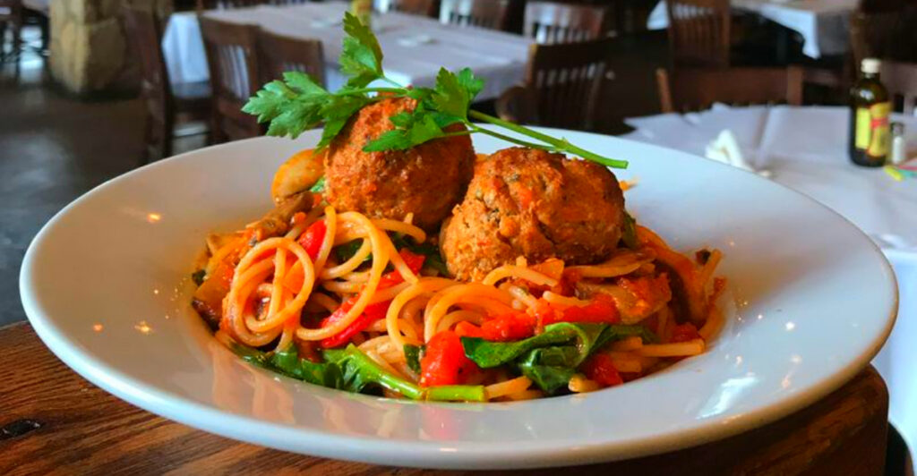 8 Texas Chains Serving Spaghetti & Meatballs So Good You’ll Never Go Back to Olive Garden