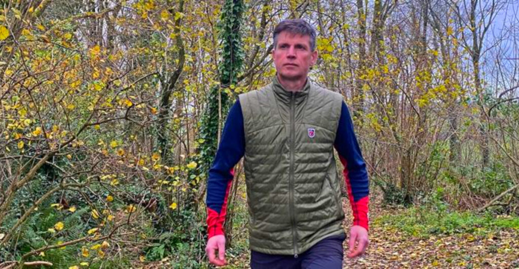 9 Best Hiking Vests for Men in 2025 (For Wind, Cold & Everything Between)