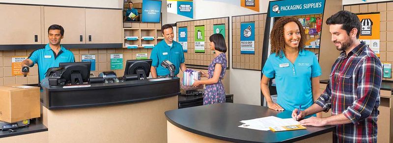 UPS Store - Extended Hours Meet Professional Service