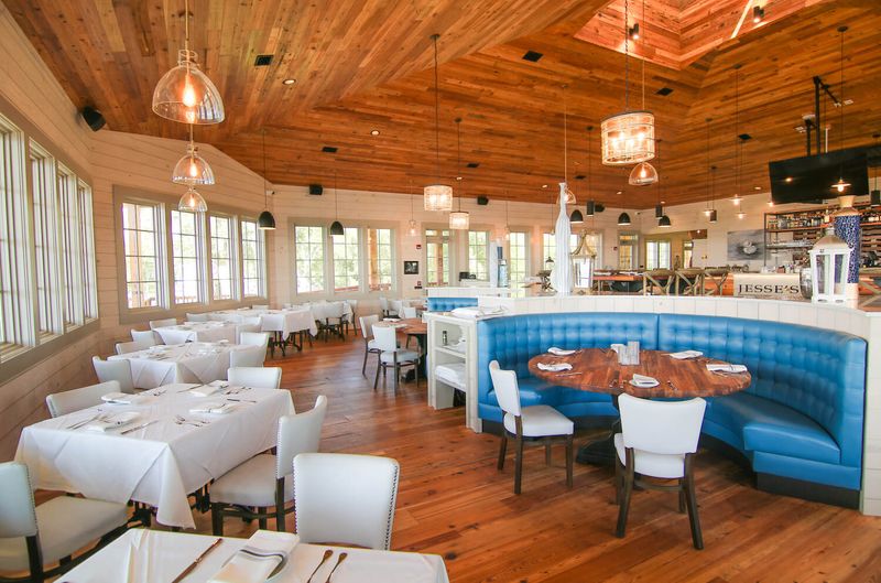 Breathtaking Bayfront Views Create Unforgettable Dining