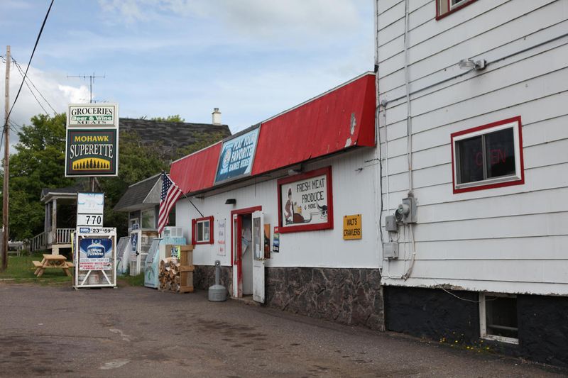 Mohawk Superette