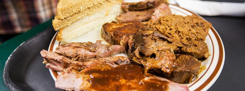 Moonlite Bar-B-Q Inn — Owensboro
