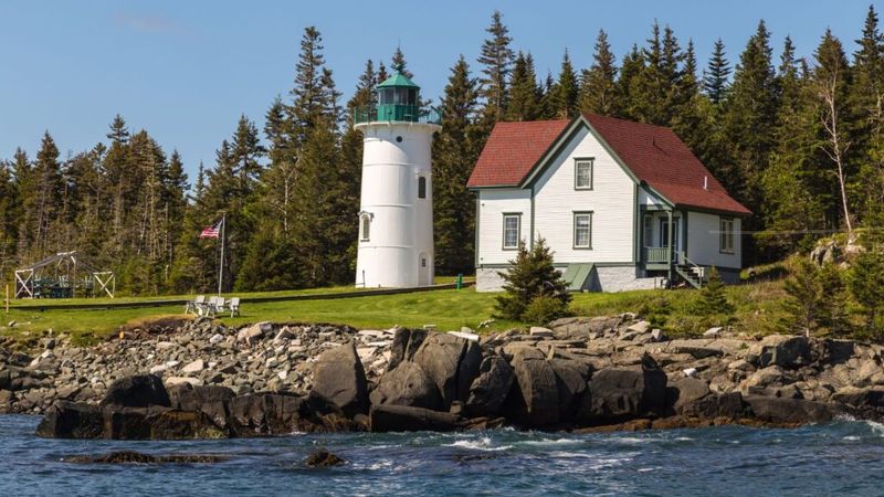 Planning Your Lighthouse Adventure: Essential Tips