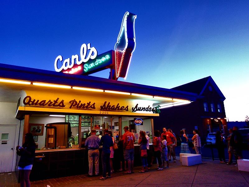 Carl's - Fredericksburg