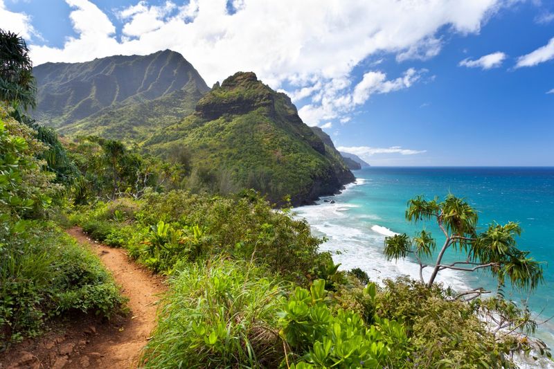Kalalau Trail, Nā Pali Coast State Wilderness Park (HI)