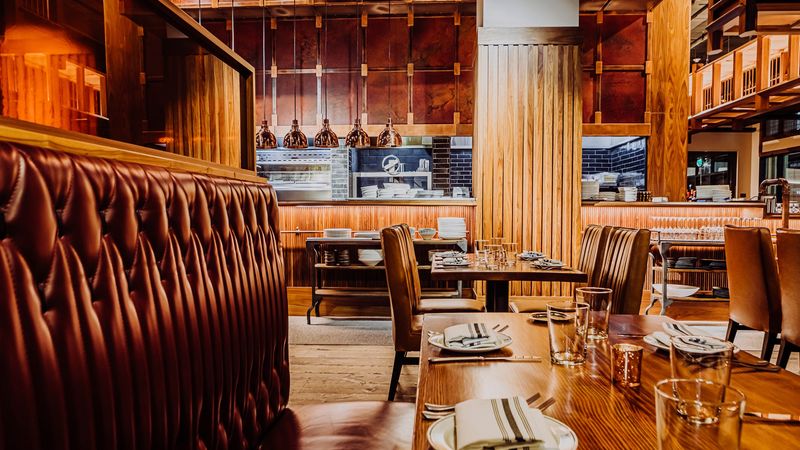 Mulberry Street Tavern (Surety Hotel, Downtown)