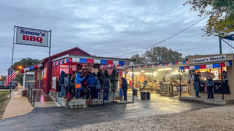 Snow's BBQ – Lexington's Saturday-Only BBQ Pilgrimage