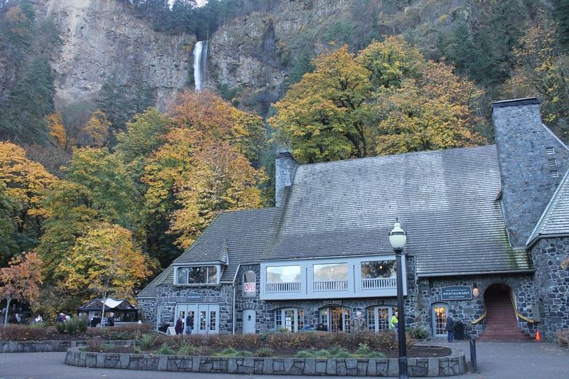 Multnomah Falls Lodge Restaurant — Bridal Veil