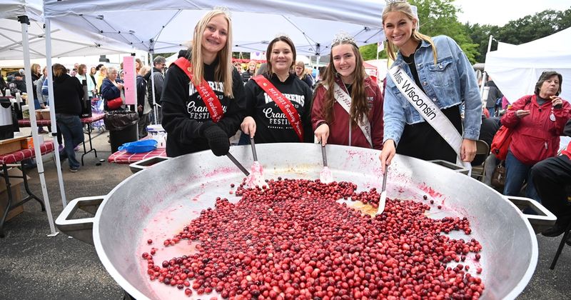 Warrens Cranberry Festival — Warrens (Sept 26–28, 2025)