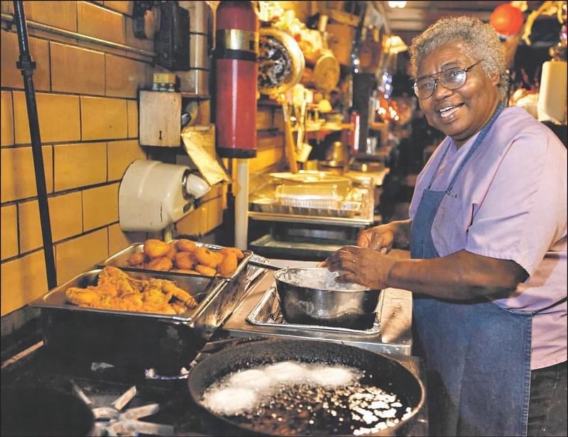 Shirley Mae’s Café & Bar (Louisville, Smoketown)