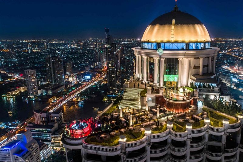 Rooftop cocktails with movie-set vibes