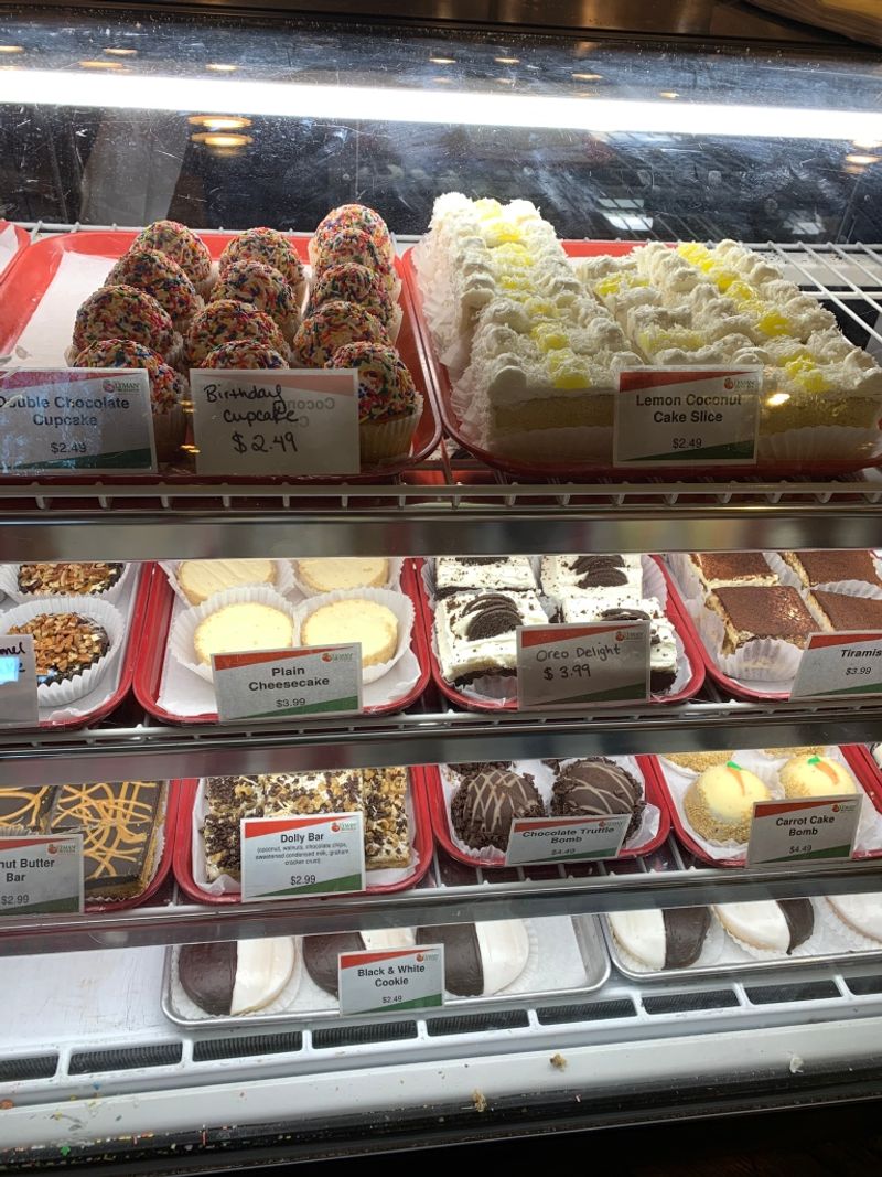 Lyman Orchards Bakery (Middlefield)