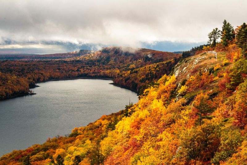 Michigan’s Upper Peninsula: Pictured Rocks & “the Porkies”
